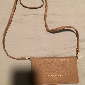 Wallet crossbody